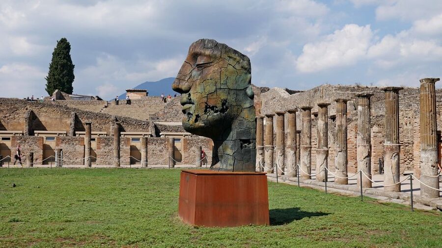 From Sorrento: Day Tour to Pompeii Ruins and Mount Vesuvius - Pizza lunch near Pompeii