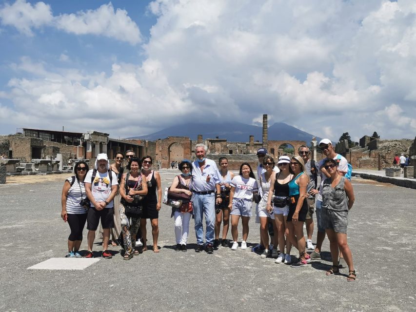 From Sorrento: Day Tour to Pompeii Ruins and Mount Vesuvius - Language, group flow, and organization