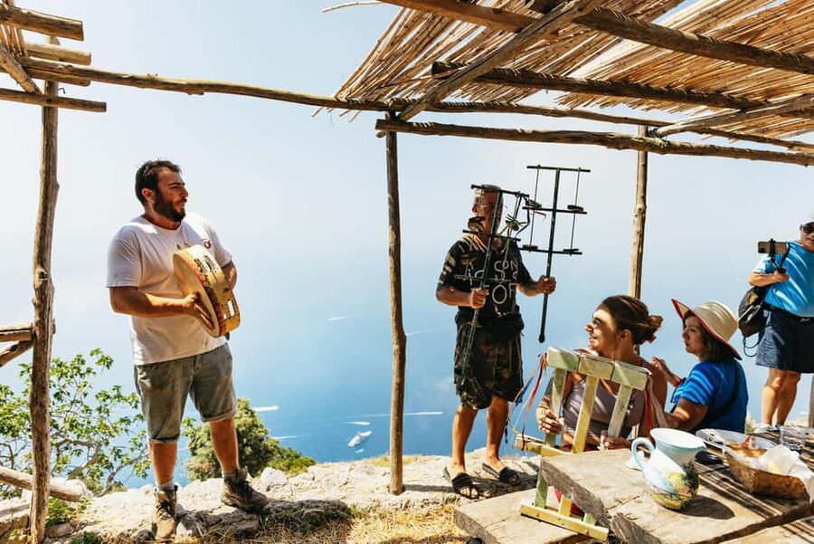 From Sorrento: Path of the Gods Guided Hike with Transfers - What the four-hour walk feels like