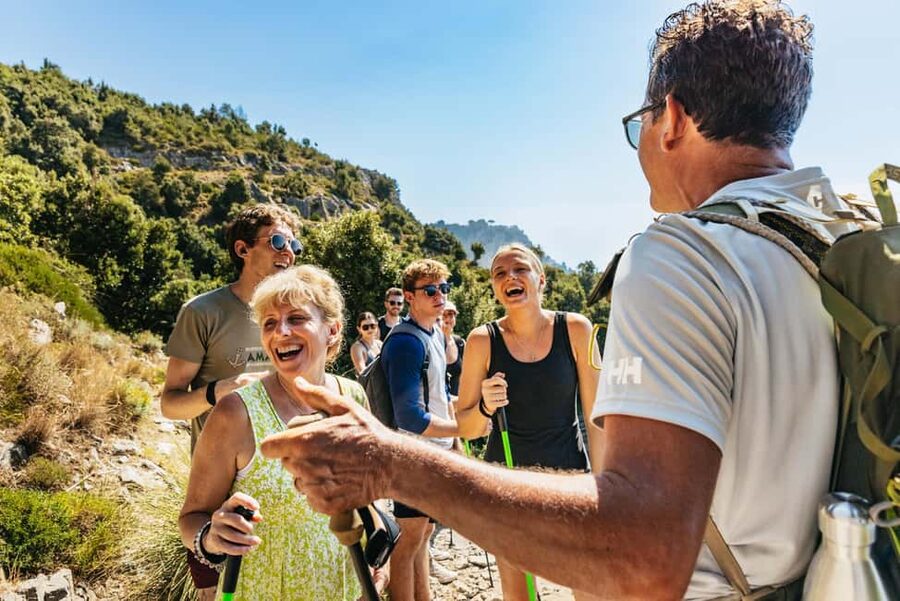From Sorrento: Path of the Gods Guided Hike with Transfers - The shepherd’s hut and the most authentic break