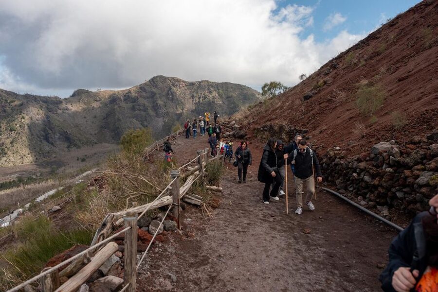 From Sorrento: Pompeii and Vesuvius Guided Tour with Lunch - The value of a guided Pompeii visit