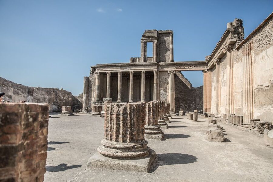 From Sorrento: Pompeii Half-Day Skip-the-Line Tour - Why the guide is worth the money