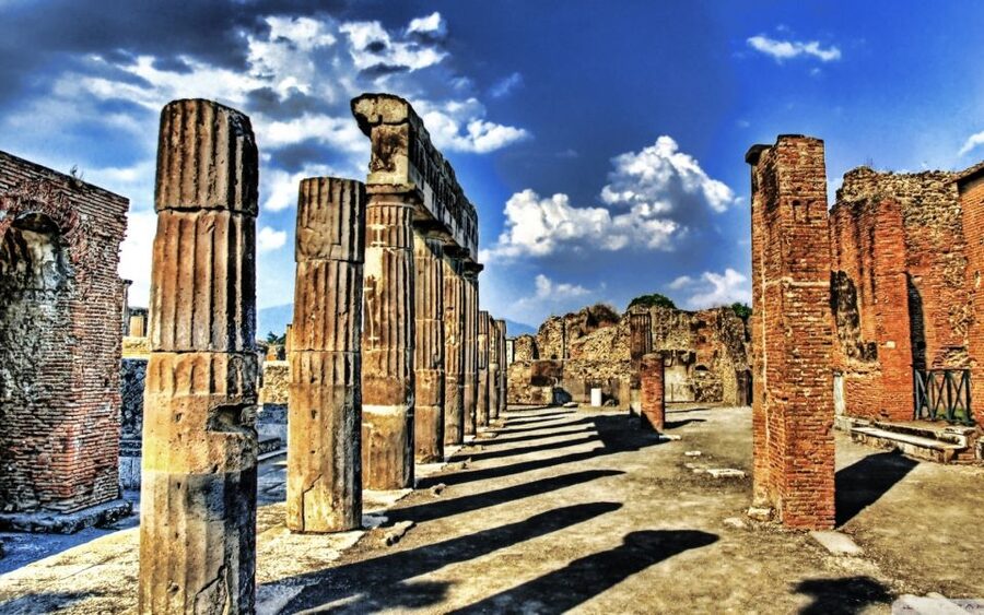 From Sorrento: Pompeii Ruins All-inclusive Guided Tour - Entering the buried city of Pompeii