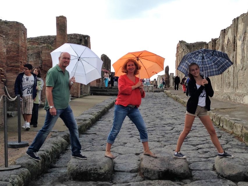 From Sorrento: Pompeii Ruins All-inclusive Guided Tour - Why the two-hour format can work