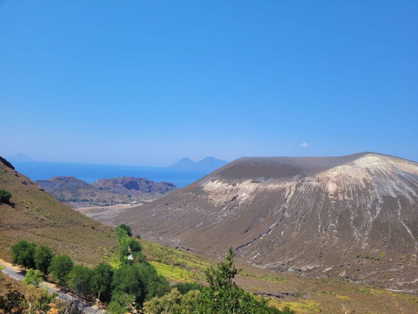 From Taormina: Lipari and Vulcano Mini Cruise Aeolian Tour - The long but simple trip to Milazzo