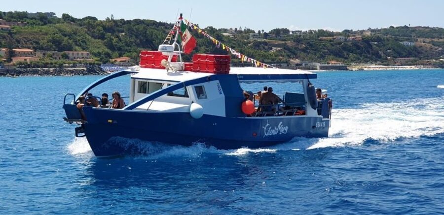 From Tropea: Capo Vaticano boat tour with snorkel & aperitif - Grotticelle Bay: the main swim and snorkel stop