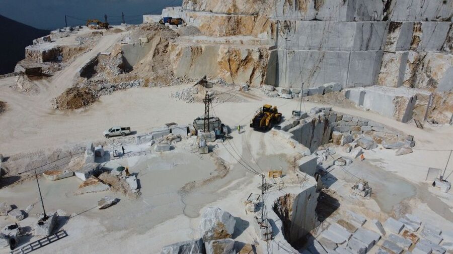 From Tuscany Carrara: Marble Quarries Tour by Jeep - Weather, clothing, and comfort