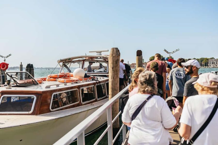 From Venice: Murano & Burano Guided Tour by Private Boat - Price, shopping, and overall value