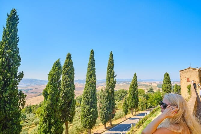 Full Day Tour to Val d'Orcia and Gladiator's Fields with Wines - Montepulciano: grand streets and Vino Nobile