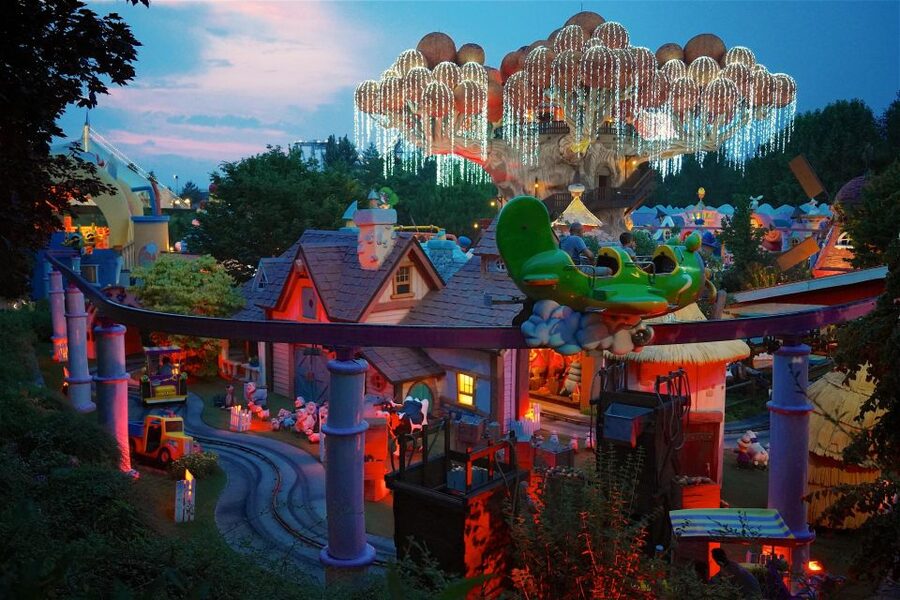 Gardaland Park: Open Date Entry Ticket - Getting there from Peschiera del Garda