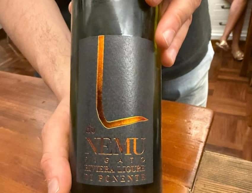 Genoa: Food and Wine Tasting Walking Tour - Focaccia, farinata, and the first bakery stops