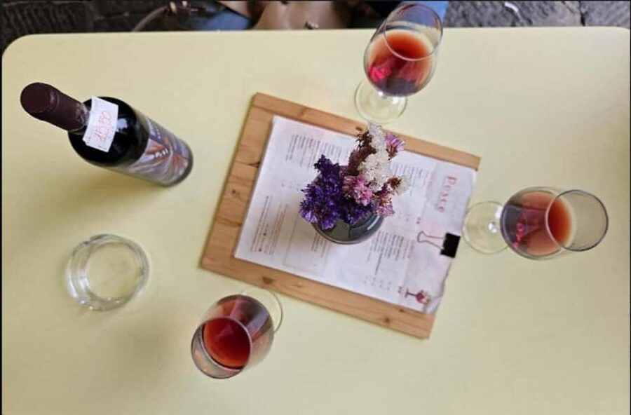 Genoa: Food and Wine Tasting Walking Tour - Pesto, seafood, and a generous meal