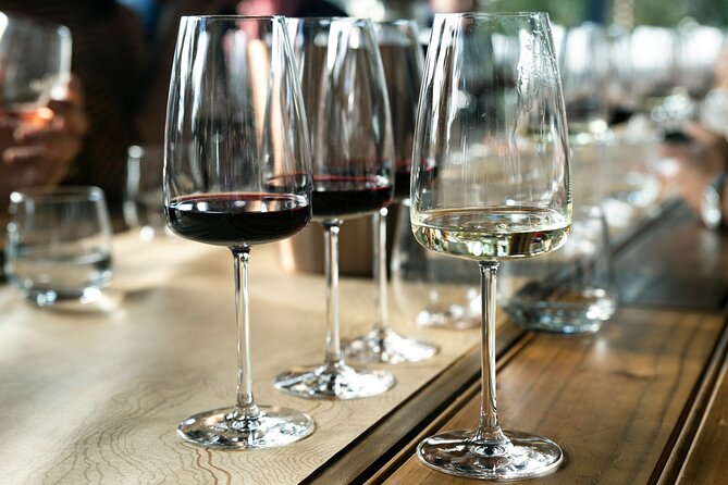 Genoa Food, Wine Tasting & History Walking Tour - Noble palaces lead you toward Via Garibaldi