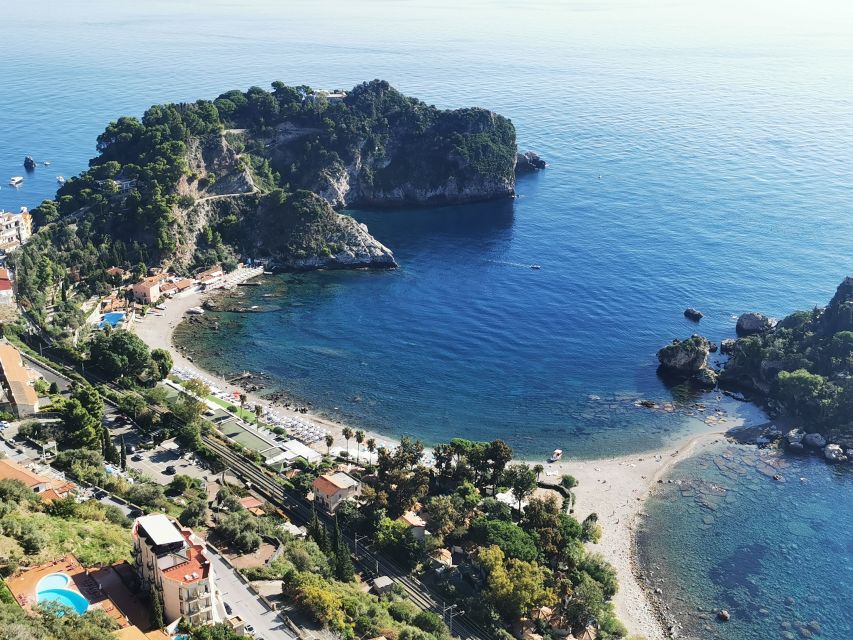 Giardini Naxos: Semi-Submarine Tour to Isola Bella - Dolphins, turtles, and the limits of wildlife watching