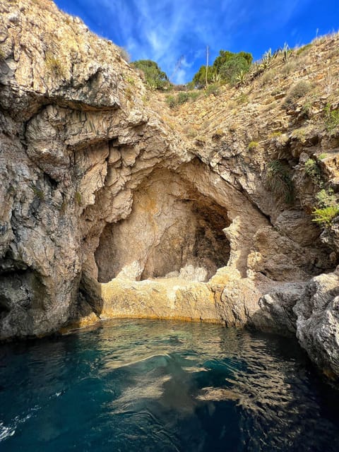 Giardini Naxos: Taormina & Isola Cruise Bella with Aperitif - What the $47 price really buys you