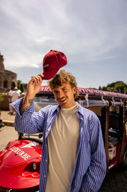Golf Cart Tour: Express Highlights of Rome - Trevi Fountain: photo time, not quiet reflection