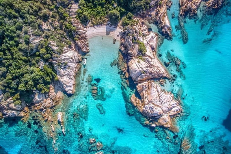 Golfo Aranci: Tavolara and Molara Snorkeling Dinghy Tour - Molara’s natural pools and fish-filled water