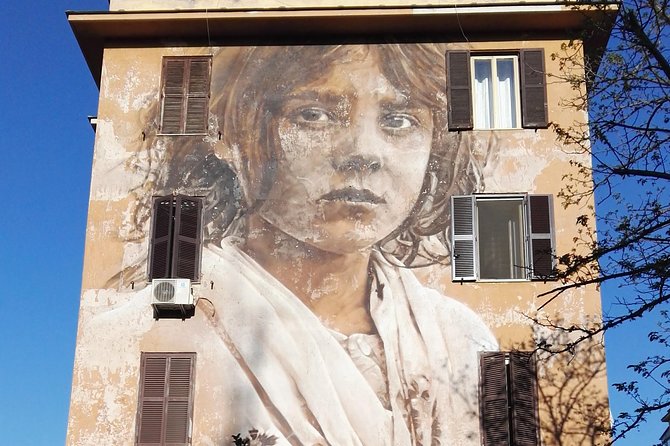 Graffiti art tour in Rome - The Pantheon in another 20 minutes