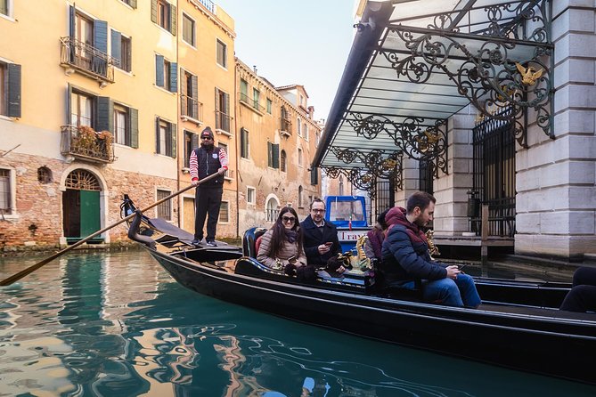 Grand Canal Gondola Experience with Live Commentary™ - Punta della Dogana and San Giorgio Maggiore