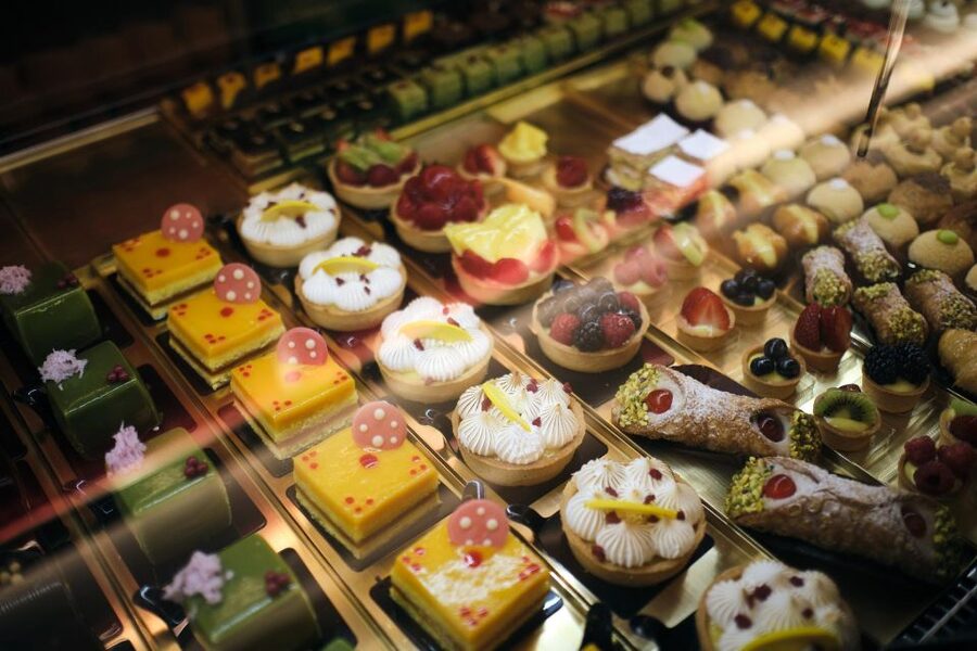Guided Food Tour with Wine Tasting in Verona - Castelvecchio Bridge and Porta Borsari