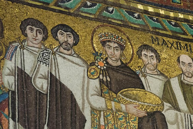 Guided Tour of Mosaic Tiles in Ravenna - Galla Placidia and the ceiling that captured Dante