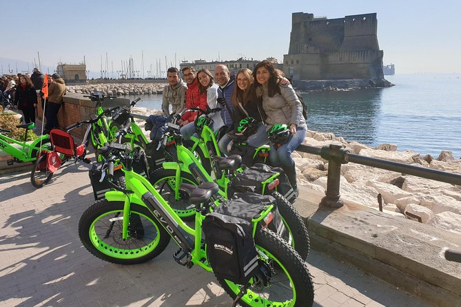 Guided tour of Naples by FAT electric bike - What the recorded audio adds