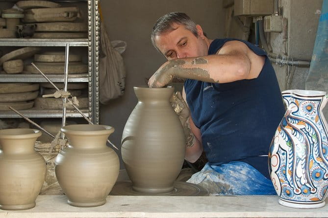 Handmade Tuscan Ceramics Masterclass in Montelupo - Key points to know before booking