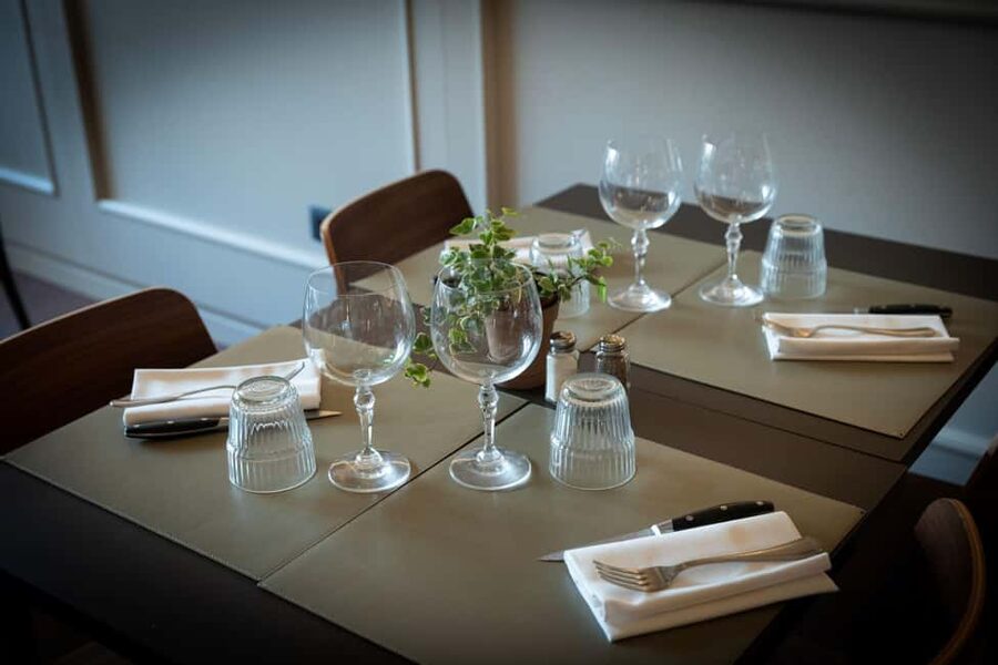 Heart of Florence: Dinner and Three Tenors Concert Ticket - Inside the historic venue
