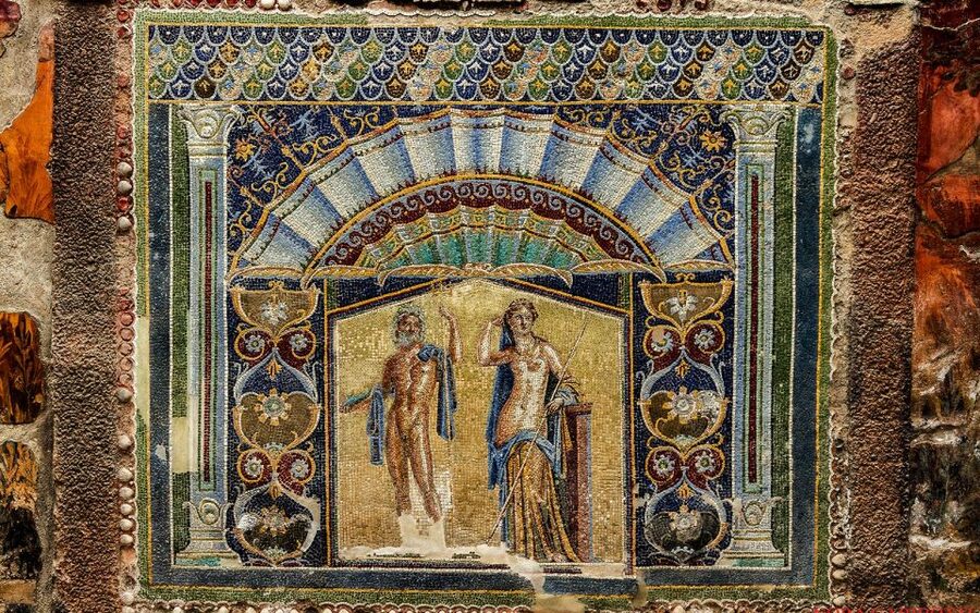 Herculaneum: 3D Walking Tour with Skip-the-Line Ticket - Seeing houses, temples, and squares rebuilt