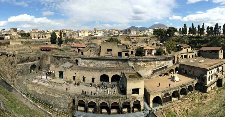 Herculaneum: Skip-the-Line Entry Ticket with Audio Guide - The boathouses and the human cost of the eruption