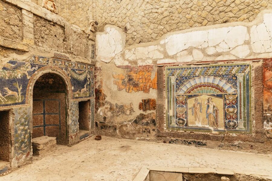 Herculaneum: Skip-the-Line Guided Tour with Archaeologist - House of the Skeletons and the waterfront