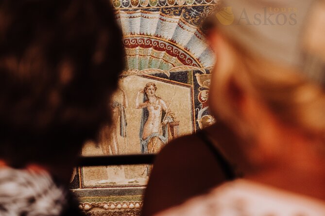 Herculaneum Small Group Tour and Ticket With an Archaeologist - Wooden partitions and the House of the Skeleton
