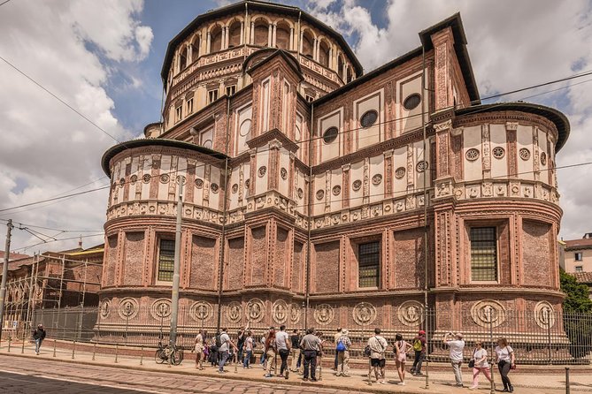 Historic Milan Tour with Skip-the-Line Last Supper Ticket - How the group size affects the experience