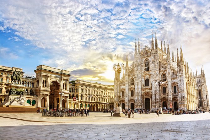 Inside Milan’s Duomo: Cathedral Tour with Optional Rooftop - Timing, crowds, and practical limits