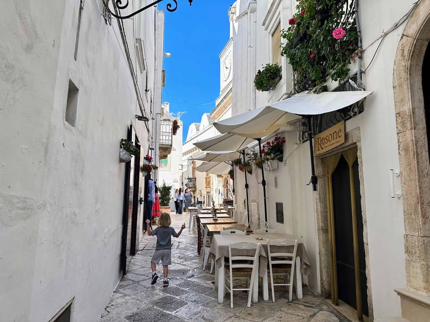 Itria Valley: Polignano, Ostuni, and Locorotondo, from Bari - Locorotondo, the quiet final stop