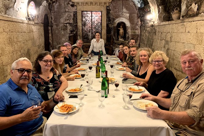 Jewish Ghetto & Piazza Navona: Food, Wine & Sightseeing Rome Tour - Why this food walk works in central Rome