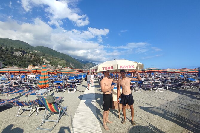 Kayak experience with Carnassa Tour in Cinque Terre + Snorkeling - The snorkeling stop near the waterfall