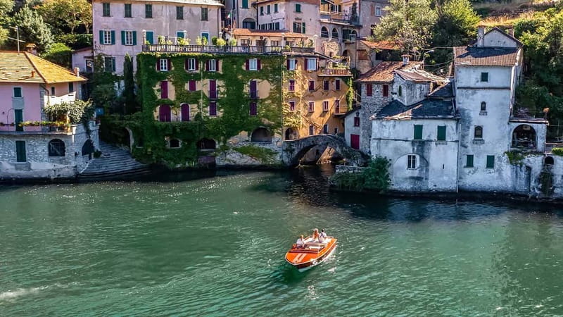 Lake Como: Classic Boat Private Tour - Key points at a glance