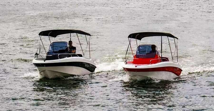 Lake Como: Motor Boat Rental - Taking the controls on Lake Como