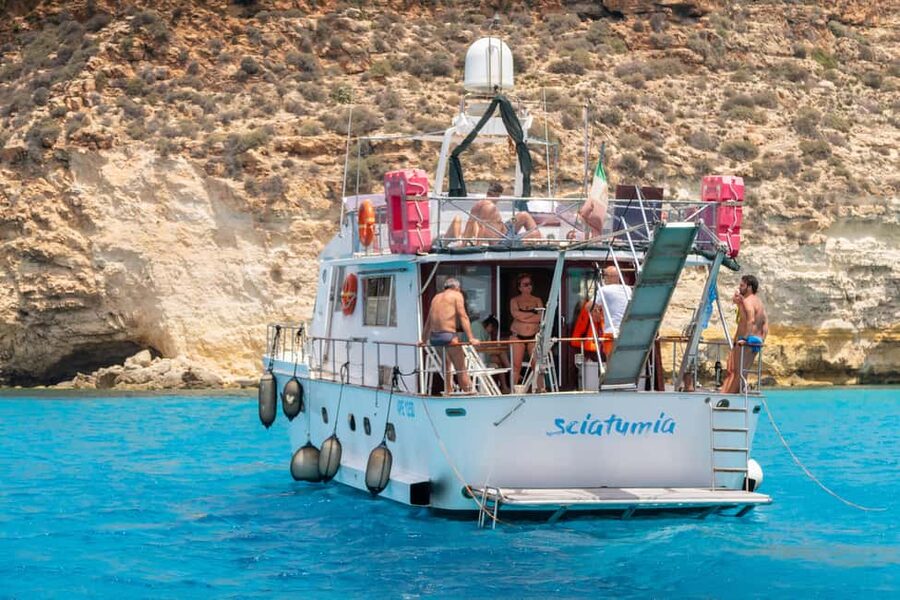 Lampedusa: Yacht excursion, swimming stops and typical lunch - Why a yacht is the right way to see Lampedusa