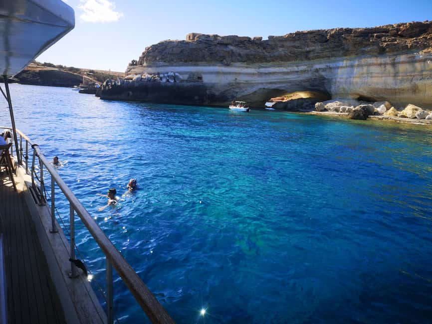 Lampedusa: Yacht excursion, swimming stops and typical lunch - Capo Ponente and the old wreck