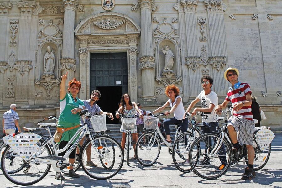 Lecce: City Highlights Guided Tour by Rickshaw - Porta Napoli and the old city edge