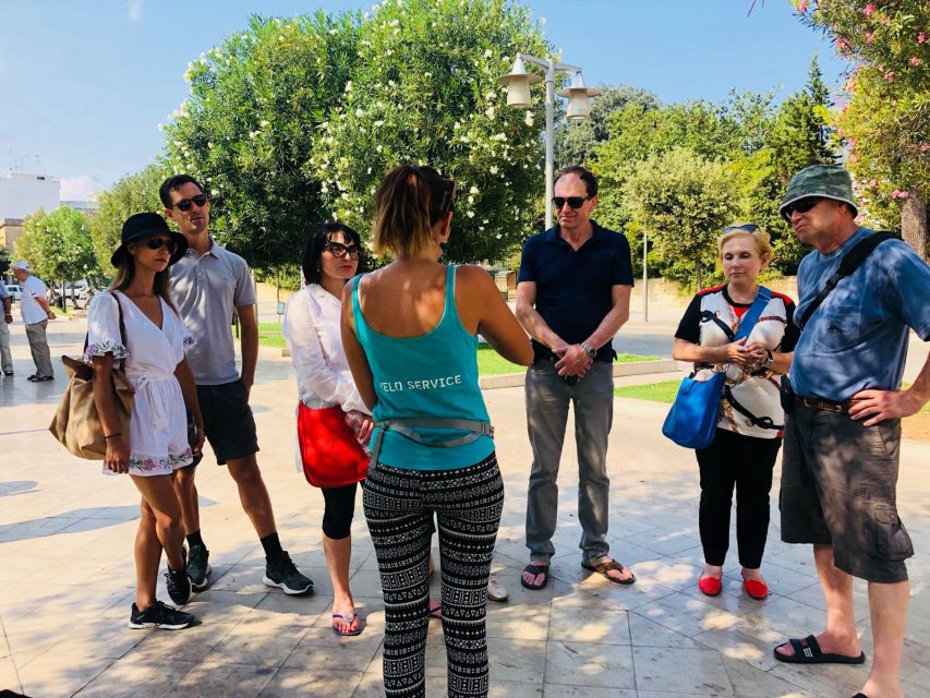 Lecce: City Highlights Guided Tour by Rickshaw - Piazza Sant’Oronzo and the Roman amphitheater