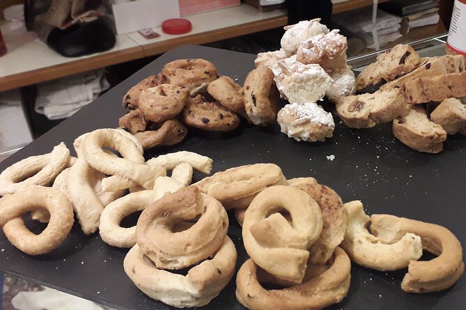 Lecce History and Street Food Tasting Small Group Tour - Teatro Romano and Lecce’s Roman past