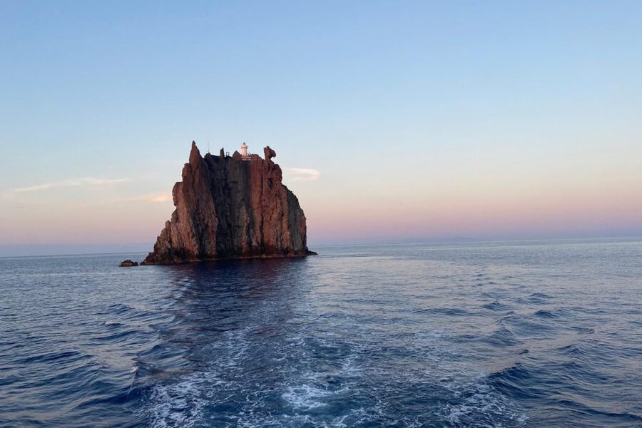 Lipari: Vulcano, Panarea, and Stromboli Cruise - Stromboli: island time before the night show