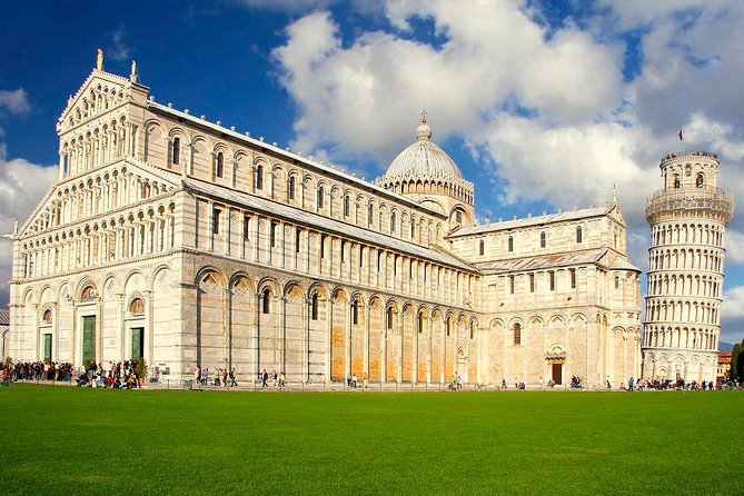 Livorno Shore Excursion: Pisa & Florence in One Day - The Duomo is the visual center of Florence
