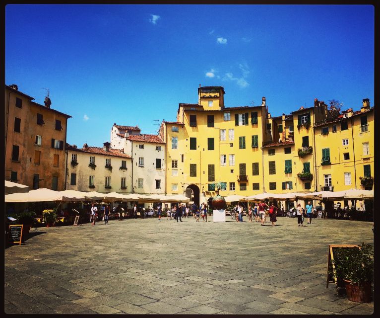 Lucca: 2-Hour City Center Walking Tour - Piazza Napoleone and Lucca’s public spaces