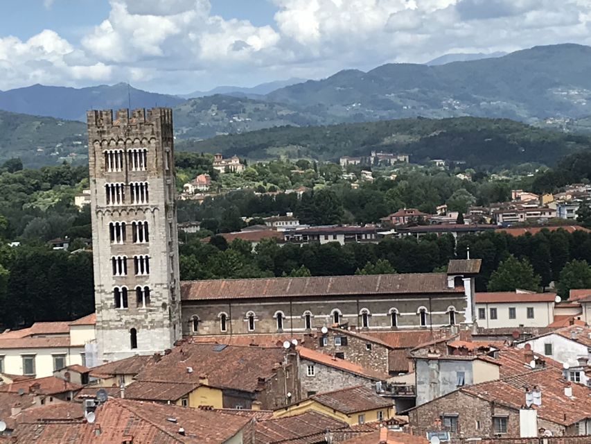 Lucca: 2-Hour City Center Walking Tour - Lucca Cathedral and the optional €3 visit