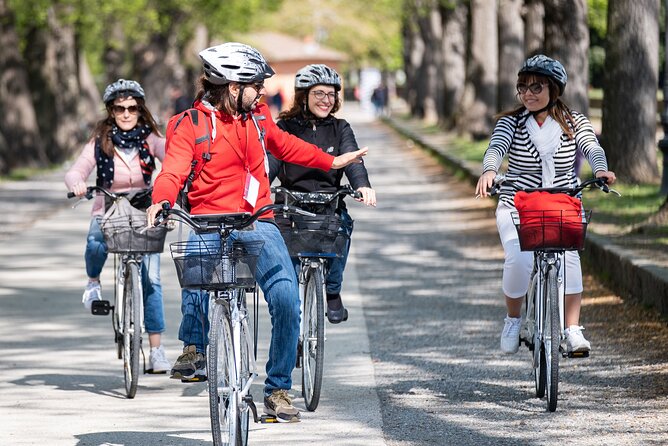 Lucca Bikes and Bites with food tastings for Small Groups or Private - Piazza Napoleone and the Final Gelato