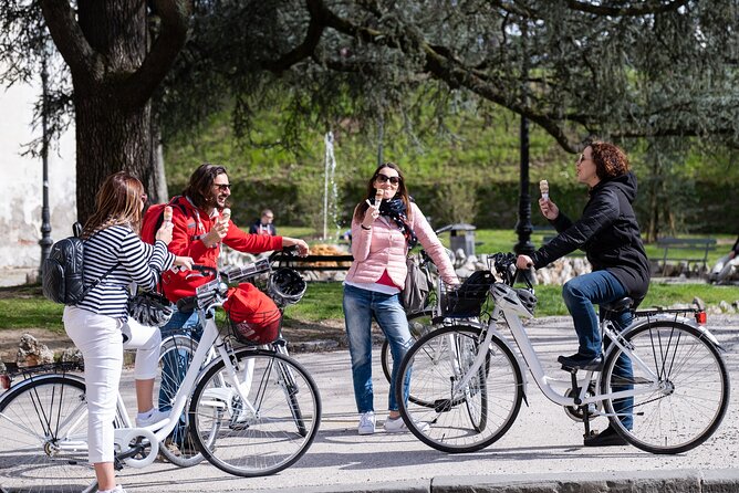 Lucca Bikes and Bites with food tastings for Small Groups or Private - How Difficult Is the Cycling?